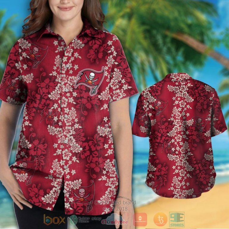 Tampa_Bay_Buccaneers_tropical_plants_red_hawaii_shirt_shorts_1_2-768x768